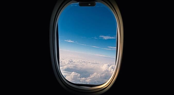 Consejos para viajar en avión con tu bebé