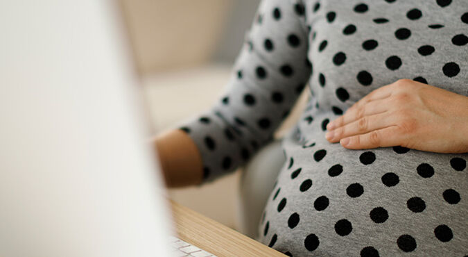 Trabajar durante tu embarazo | Más Abrazos by Huggies